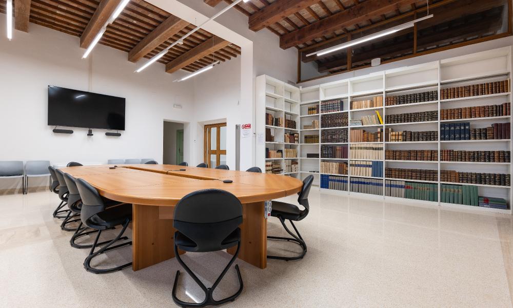 Biblioteca e sala lettura